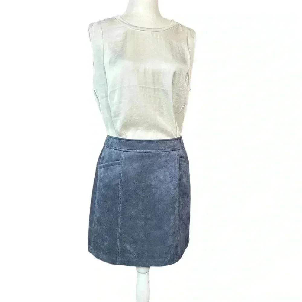 Loft Faux Suede Navy Size 6P